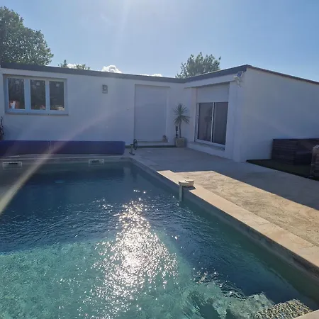 Casita Blanca * آرْلْ